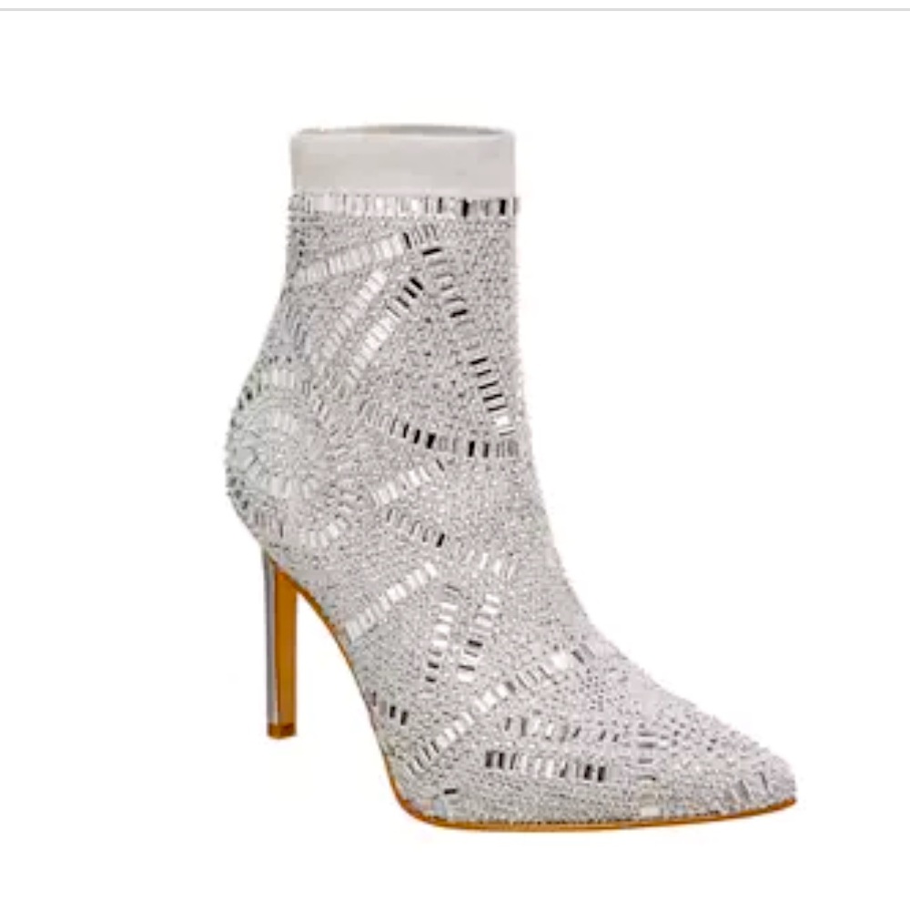 Thalia Sodi Kami Booties NWOT Size 6